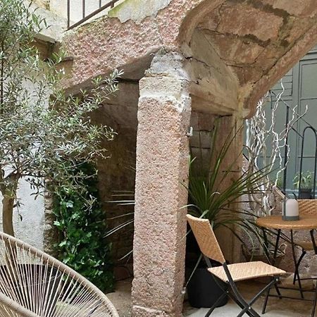 Les fresques de Léon Apartamento Tournus Exterior foto