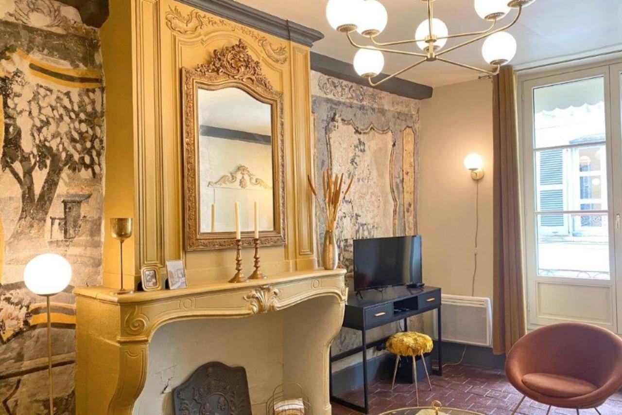 Les fresques de Léon Apartamento Tournus Exterior foto